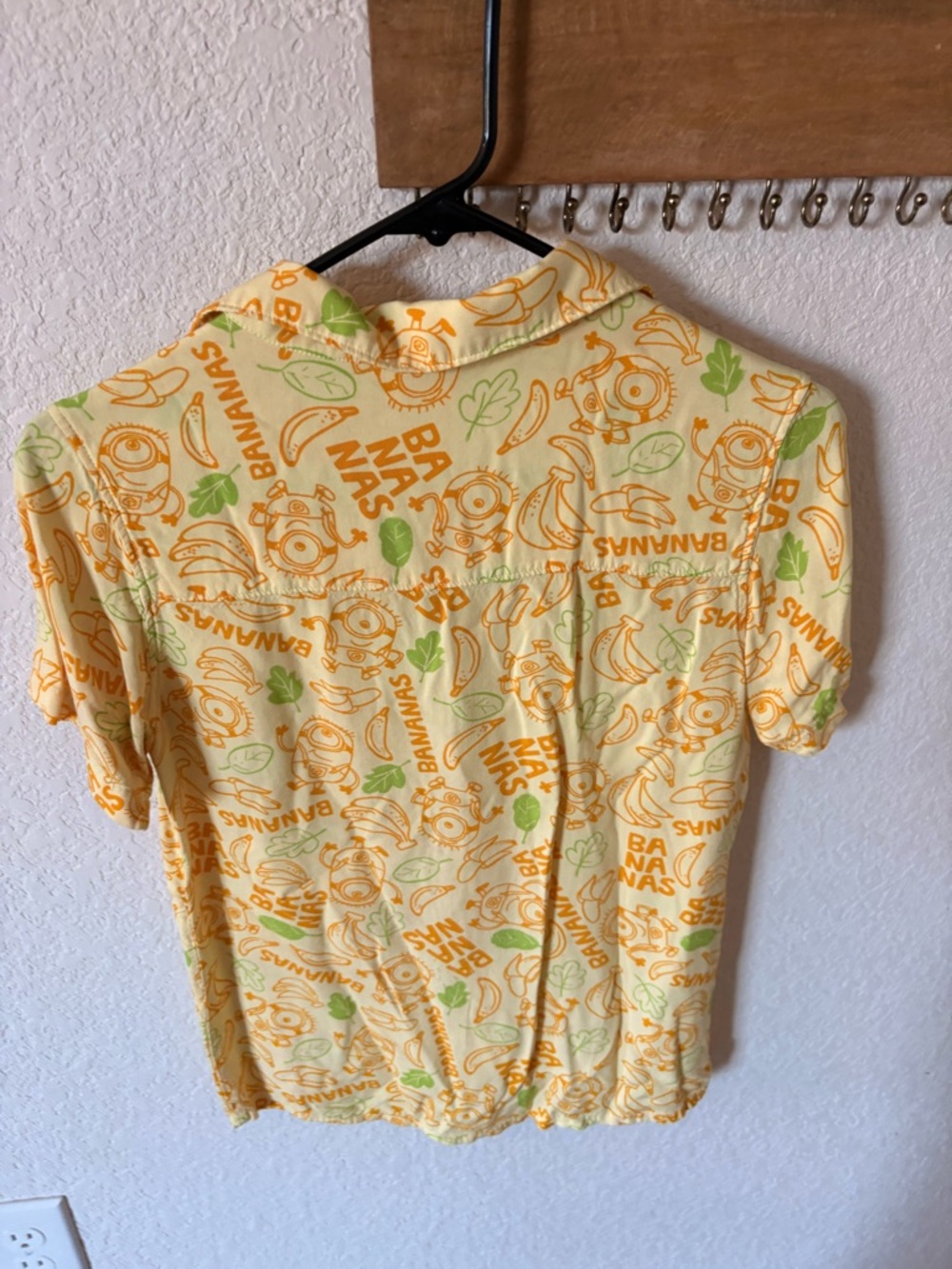 Minions Yellow 'Bananas' Kids Button-Down Shirt - Picture 2 of 3